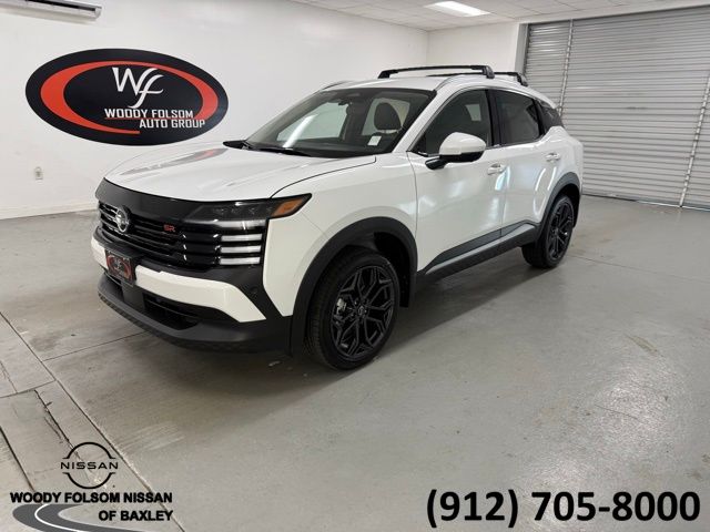 2025 Nissan Kicks SR's photo