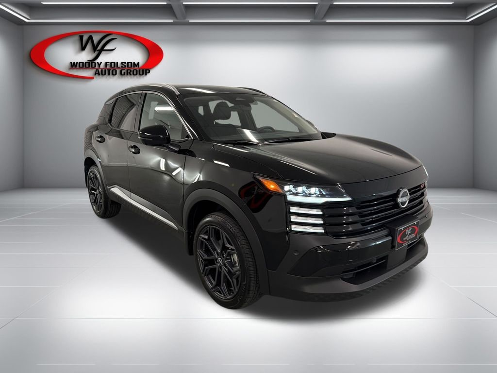 Used 2026 Nissan Kicks SR SUV