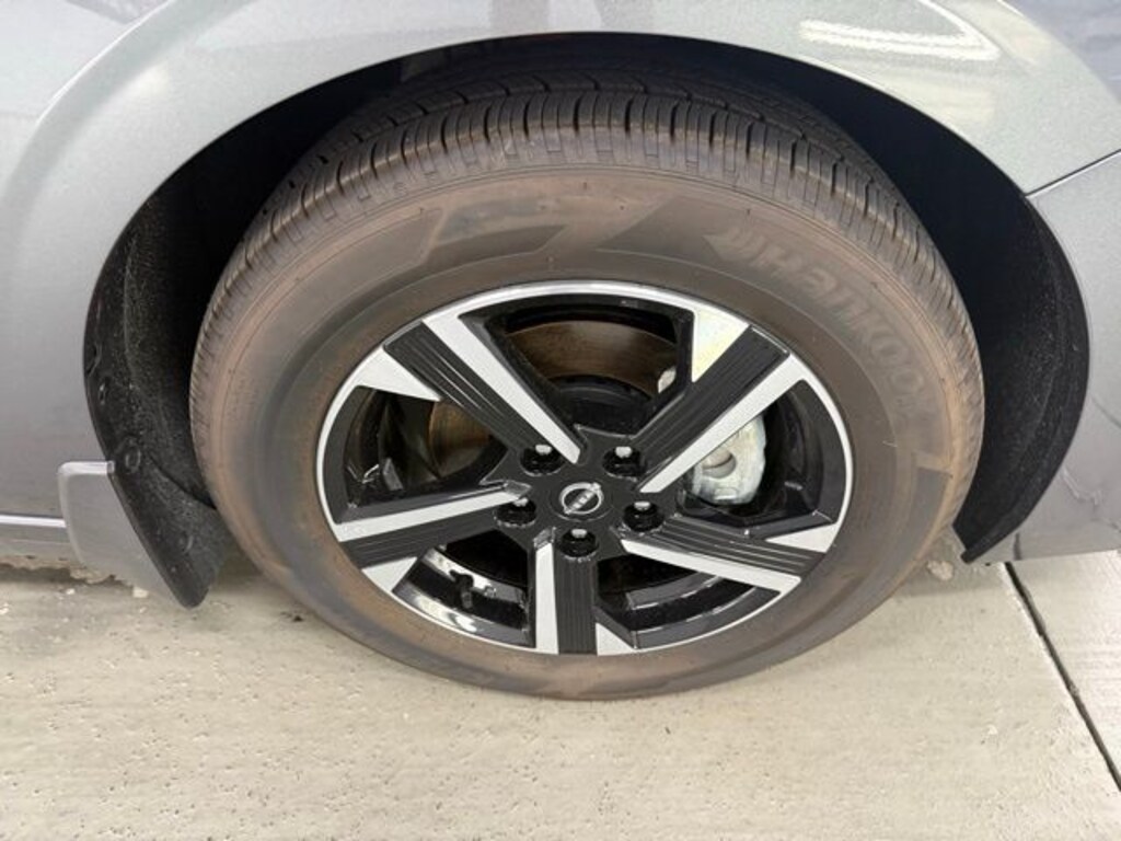 New 2025 Nissan Sentra SV Sedan