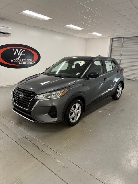 2025 Nissan Kicks Play SUV 