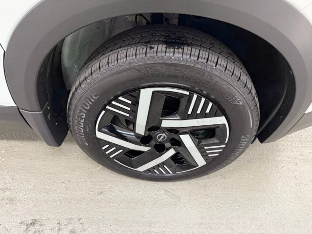 New 2026 Nissan Kicks SV SUV