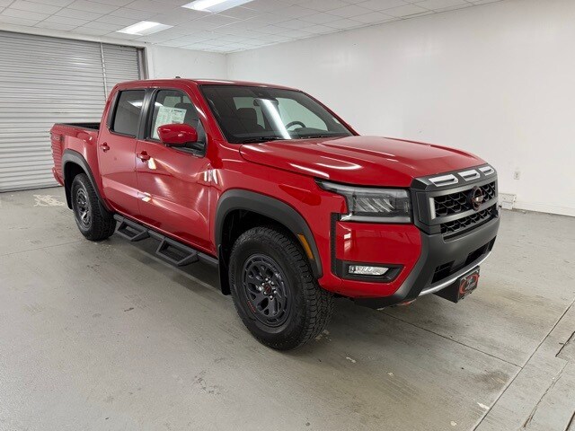 2026 Nissan Frontier Crew Cab PRO-4X photo 2