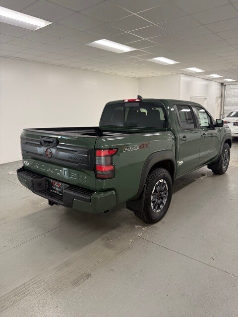 2025 Nissan Frontier Crew Cab PRO-4X photo 4