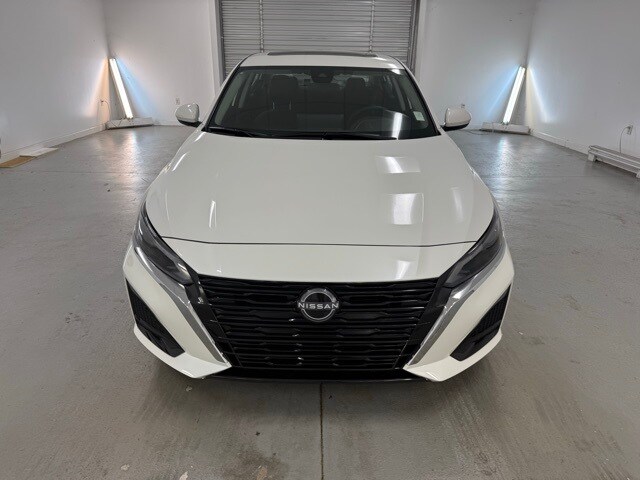 2025 Nissan Altima SV Special Edition photo 2