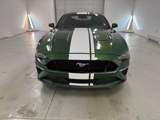 2022 Ford Mustang GT photo 2