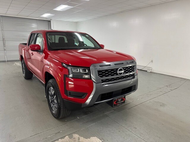 2026 Nissan Frontier Crew Cab SV photo 2