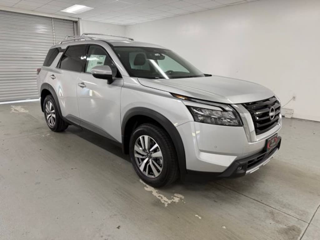 New 2025 Nissan Pathfinder SL SUV