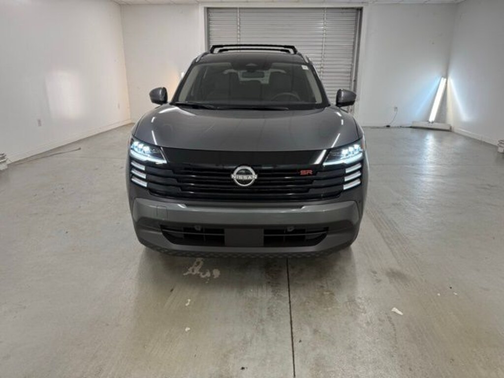 New 2025 Nissan Kicks SR SUV