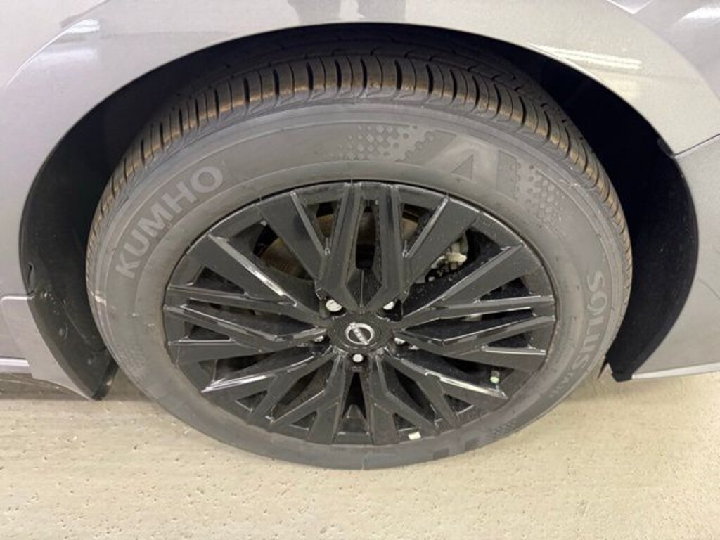 New 2025 Nissan Altima SV Sedan