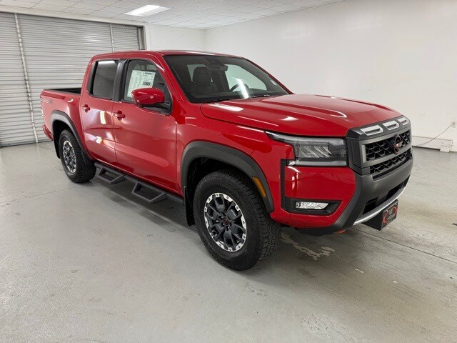 2026 Nissan Frontier Crew Cab PRO-4X photo 2