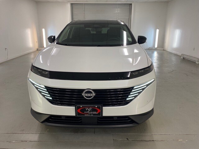 2025 Nissan Murano SL photo 2