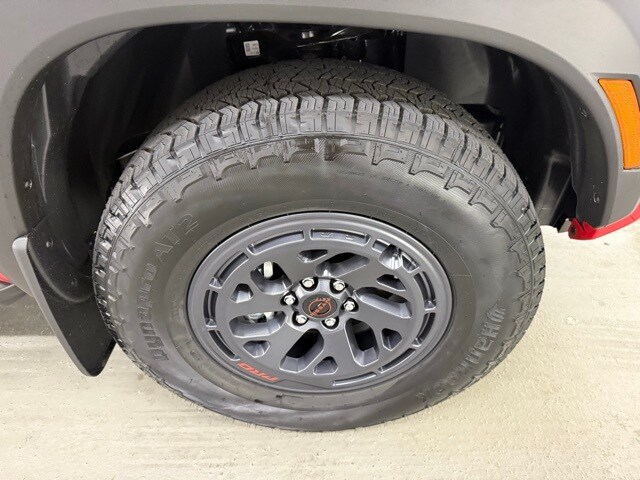 2026 Nissan Frontier Crew Cab PRO-4X photo 3