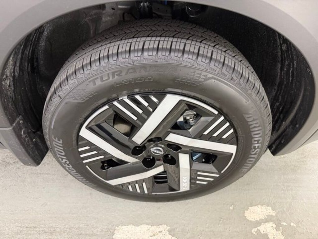 New 2026 Nissan Kicks SV SUV