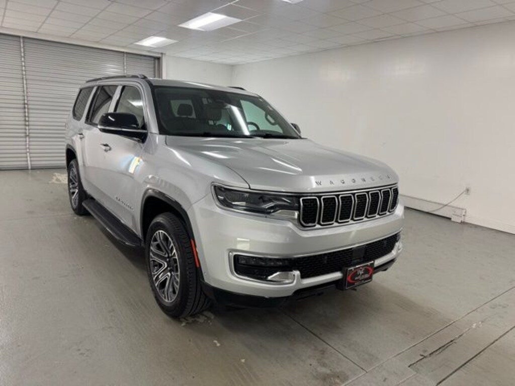 Used 2024 Jeep Wagoneer Base SUV