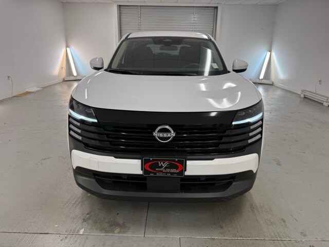 2025 Nissan Kicks SV photo 2