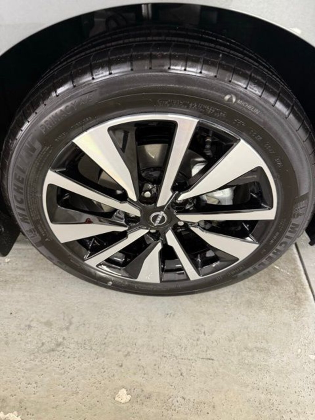 New 2025 Nissan Sentra SV Sedan