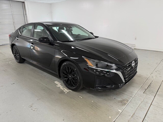 2025 Nissan Altima SV Special Edition photo 3