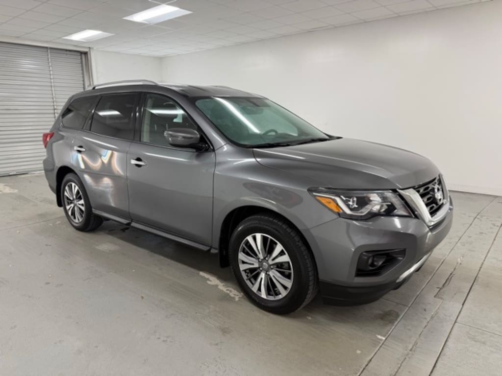 Used 2020 Nissan Pathfinder SV SUV