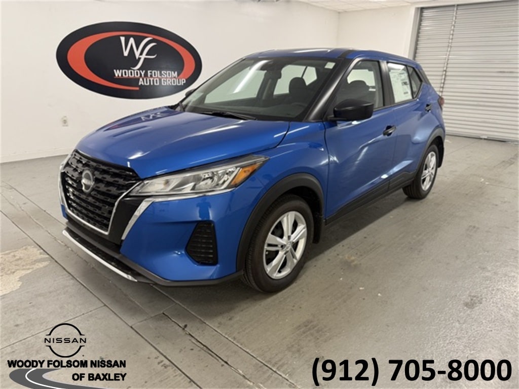 2025 Nissan Kicks Play SUV 