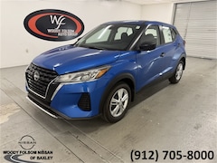 2025 Nissan Kicks Play S SUV