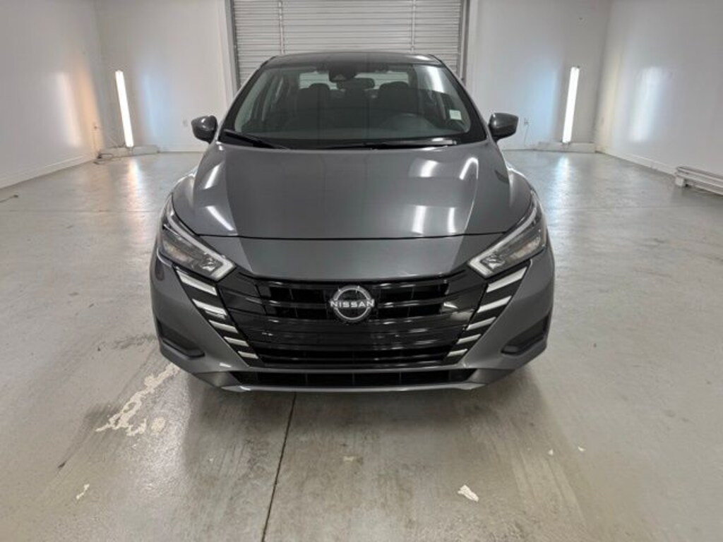 New 2025 Nissan Versa 1.6 SV Sedan