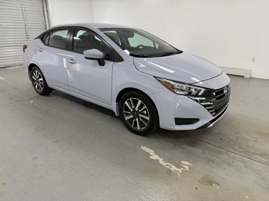 New 2025 Nissan Versa 1.6 SV Sedan