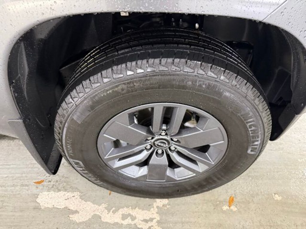 Used 2025 Nissan Frontier SV Truck Crew Cab