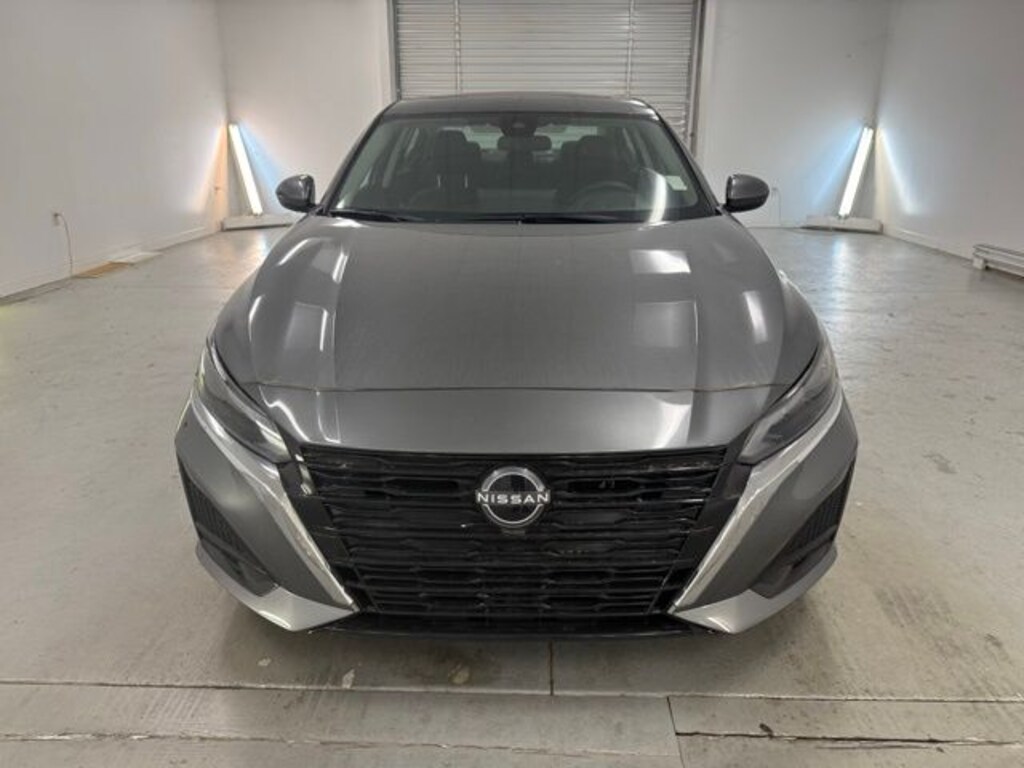 New 2025 Nissan Altima SV Sedan