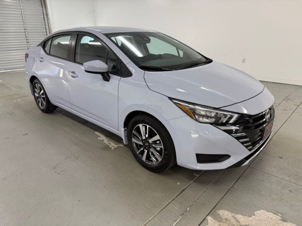 New 2025 Nissan Versa 1.6 SV Sedan