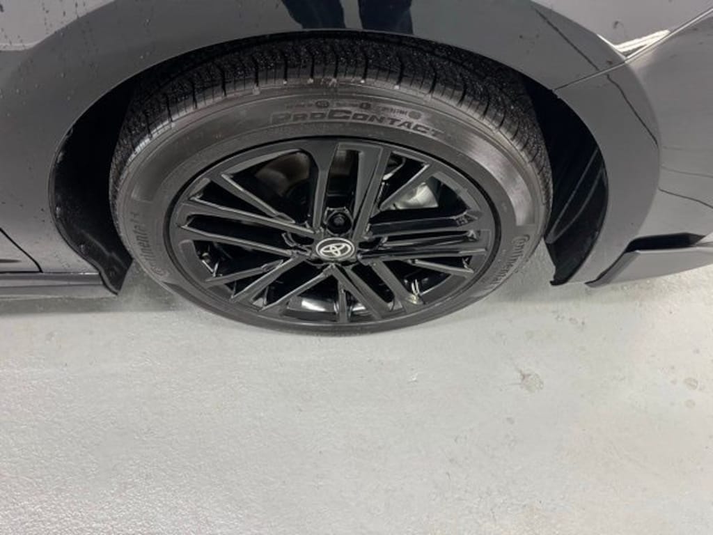 Used 2026 Toyota Camry SE Sedan