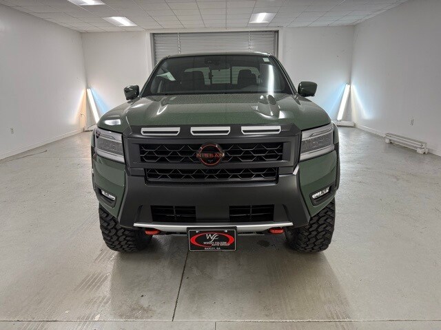 2025 Nissan Frontier Crew Cab PRO-4X photo 2