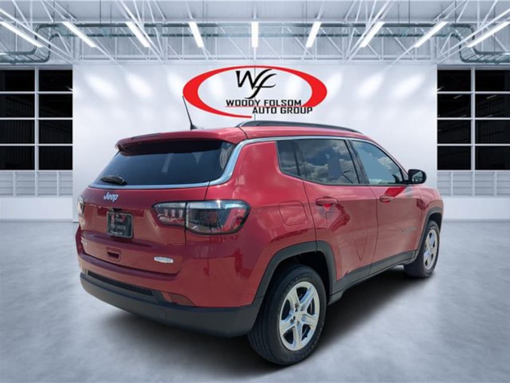 Used 2023 Jeep Compass Latitude SUV