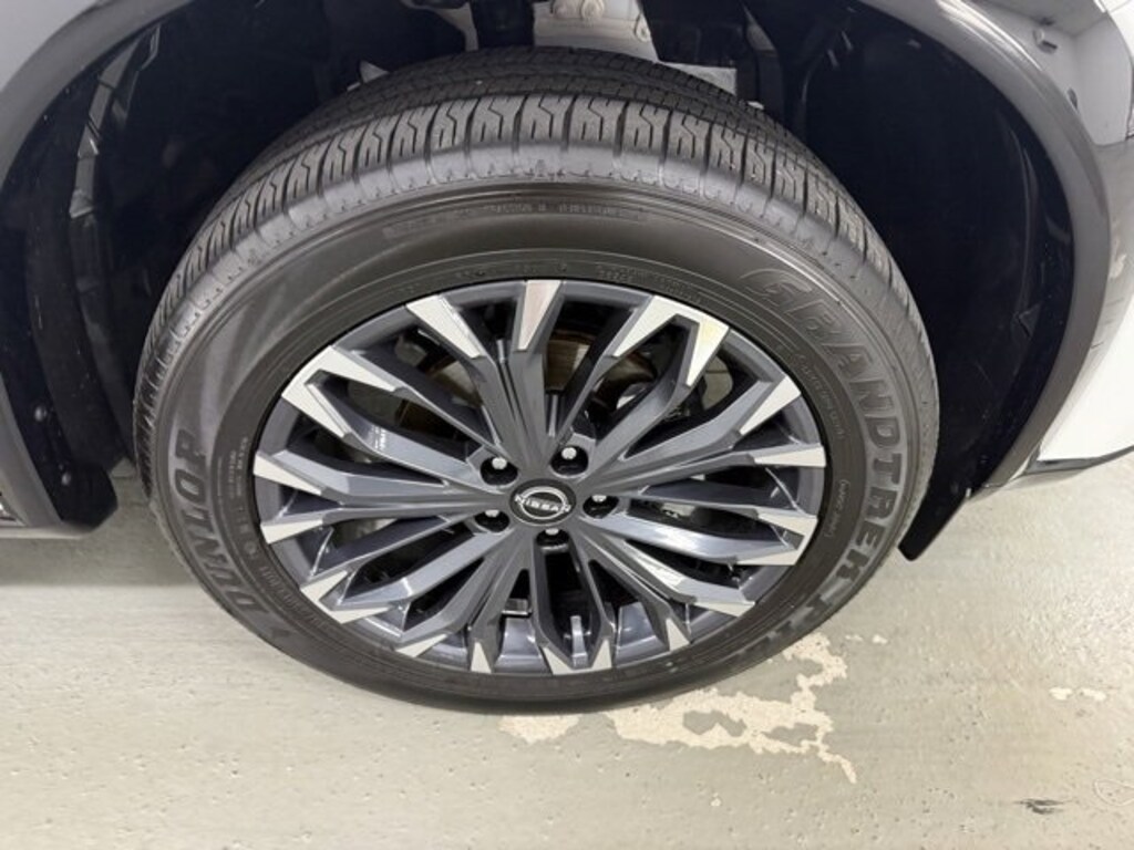 Used 2025 Nissan Rogue Platinum SUV