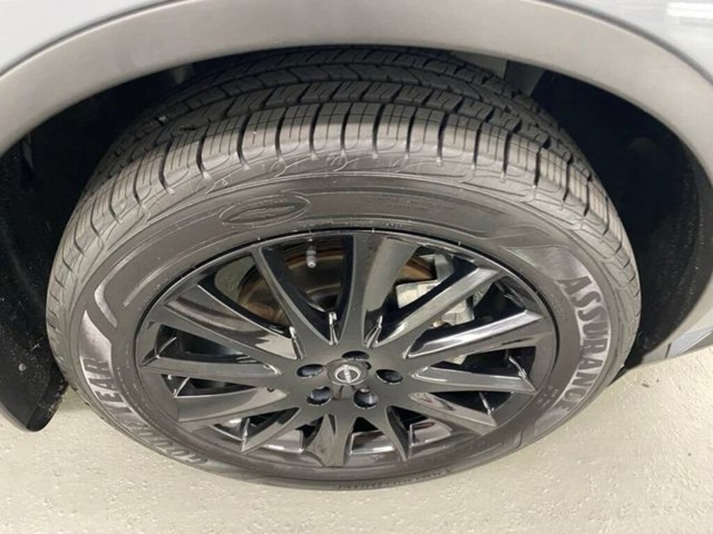 Used 2024 Nissan Murano SV SUV