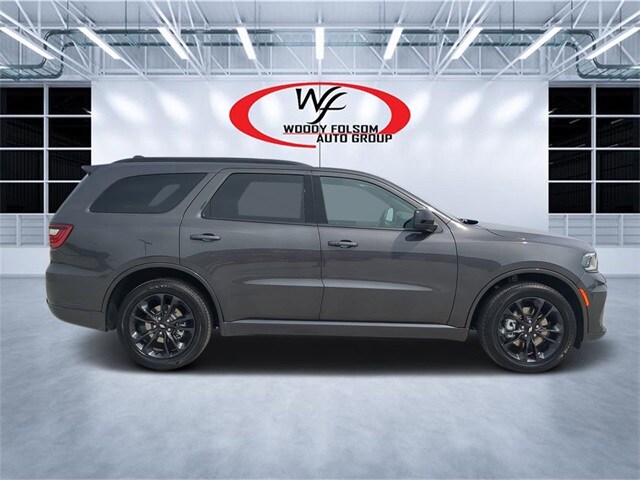 2025 Dodge Durango GT photo 2