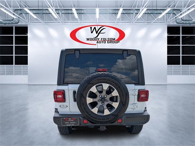 2022 Jeep Wrangler Unlimited Sahara photo 4