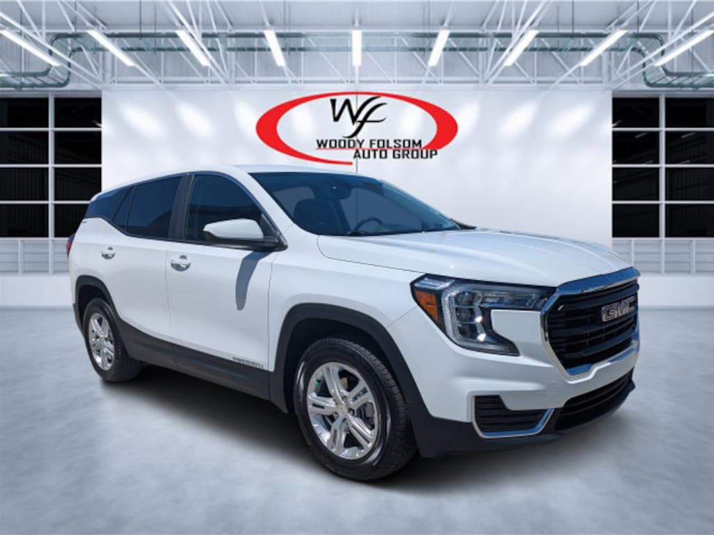 Used 2024 GMC Terrain SLE SUV