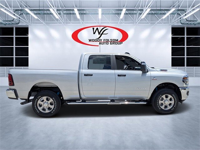 2025 Ram 2500 Big Horn photo 2