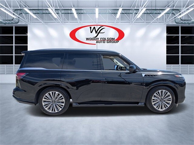 2025 Infiniti QX80 Sensory photo 2