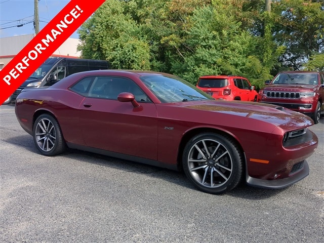 Used 2023 Dodge Challenger R/T with VIN 2C3CDZBT9PH515151 for sale in Douglas, GA