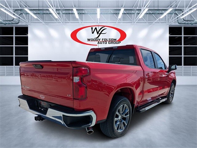2022 Chevrolet Silverado 1500 LT photo 3