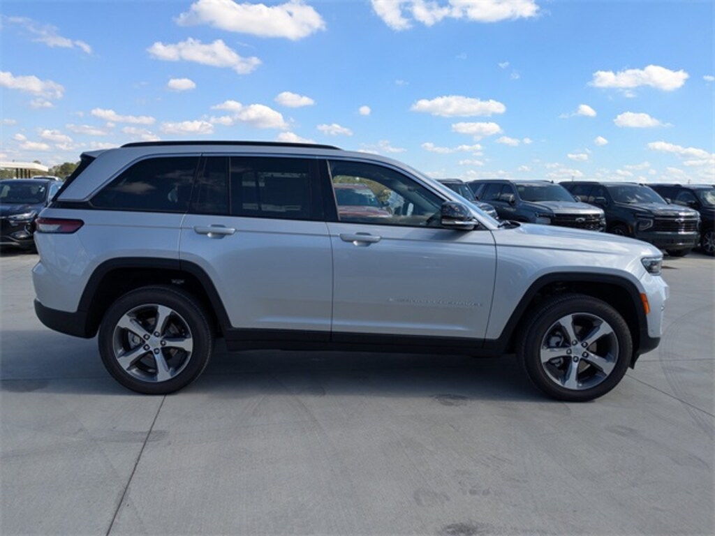 New 2025 Jeep Grand Cherokee LIMITED 4X4 Sport Utility