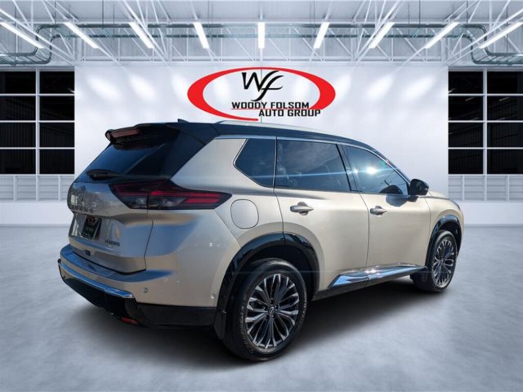 Used 2025 Nissan Rogue Platinum SUV
