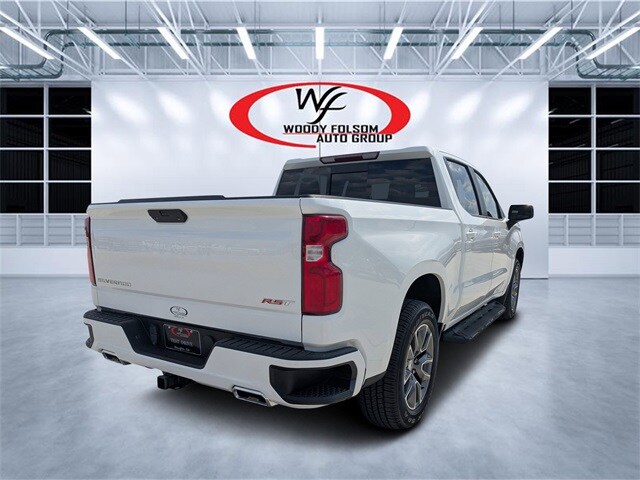 2021 Chevrolet Silverado 1500 RST photo 2