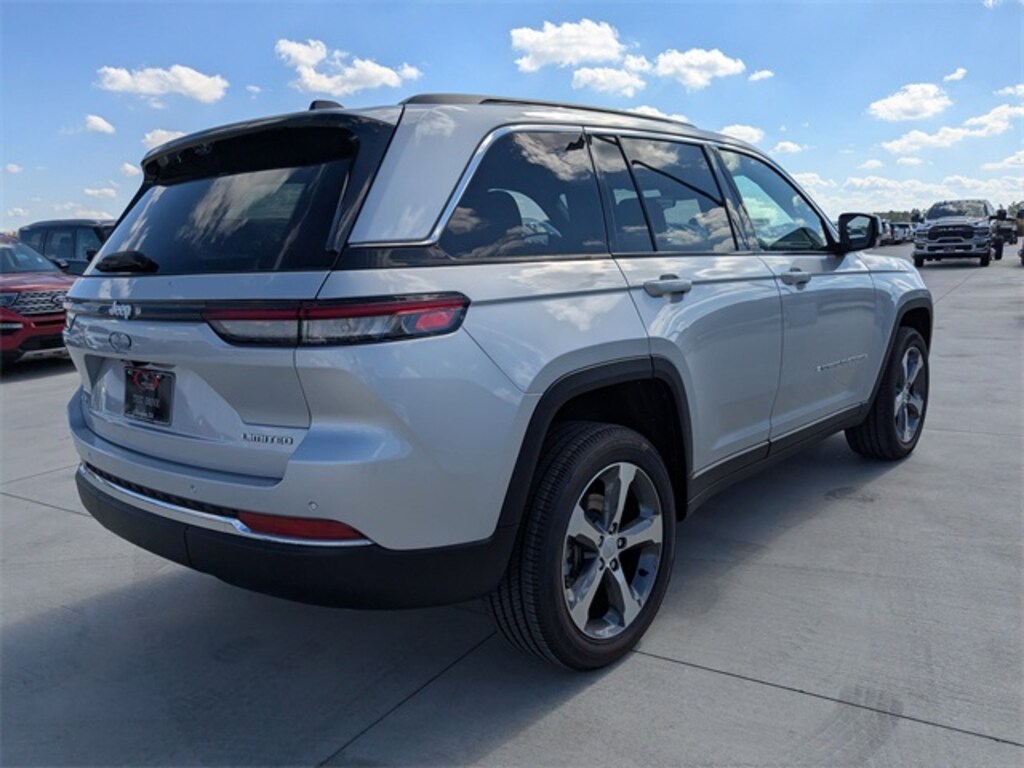 New 2025 Jeep Grand Cherokee LIMITED 4X4 Sport Utility