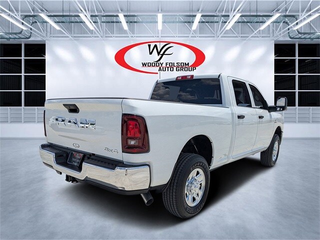 2025 Ram 2500 Tradesman photo 3