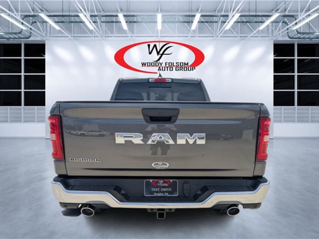 New 2026 Ram 1500 BIG HORN QUAD CAB 4X2 6'4 BOX Pickup