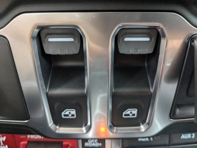 2025 Jeep Wrangler 2-Door Rubicon - Photo 19