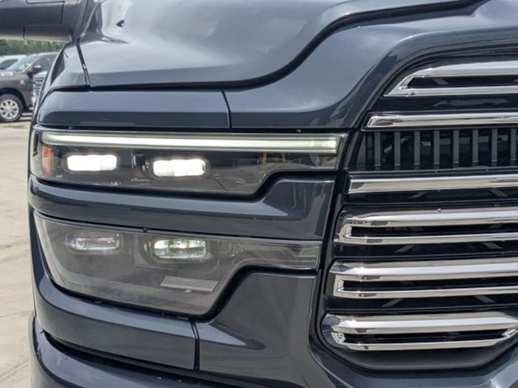New 2026 Ram 2500 LARAMIE CREW CAB 4X4 6'4 BOX Pickup