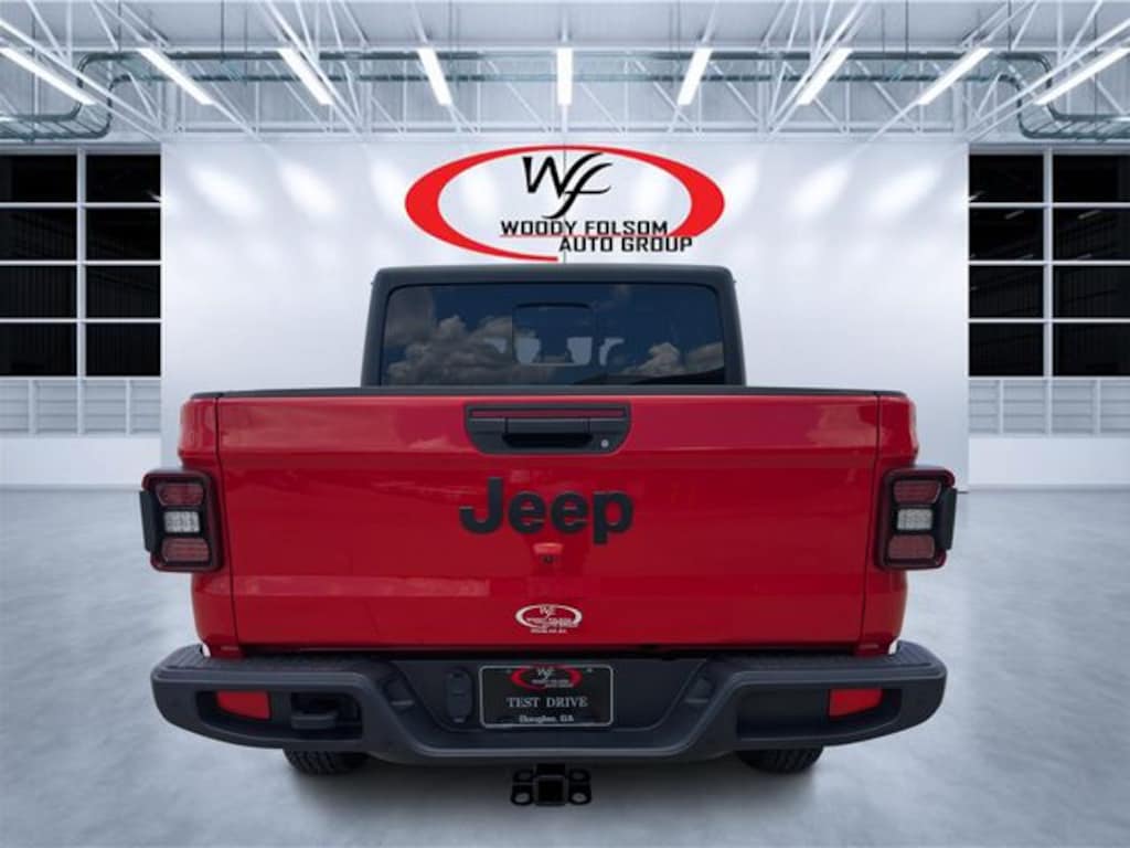 Used 2024 Jeep Gladiator Sport Truck Crew Cab